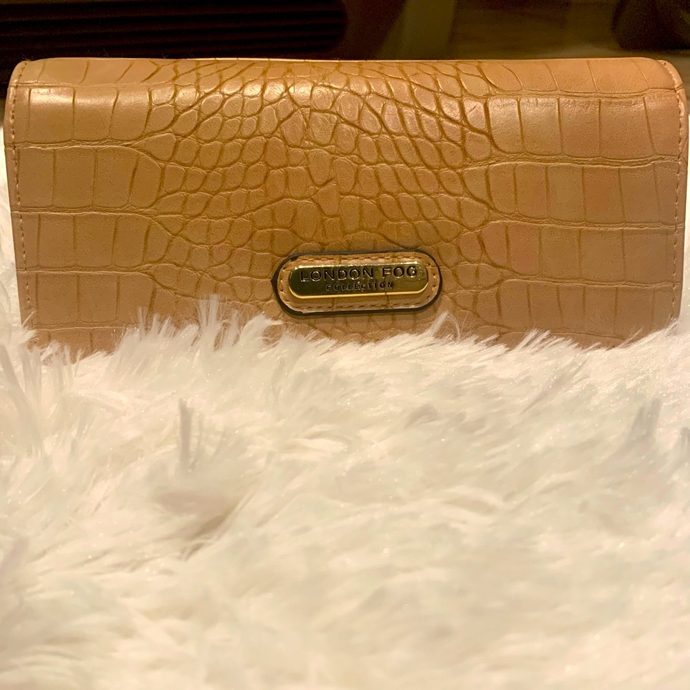 London Fog wallet-NWT - Picture 6 of 17